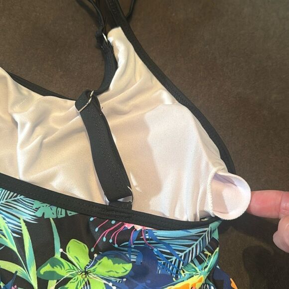 Women’s Black Floral Tankini Two Piece Swimsuit Boy Short Bottoms Size 10 NEW - Picture 6 of 11